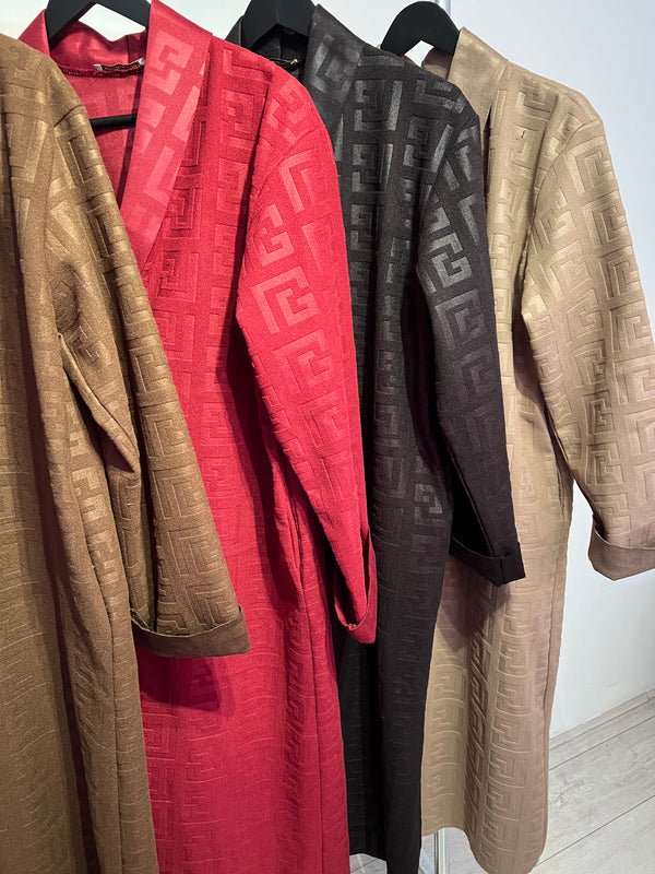 Luxurious cardigan with button detail